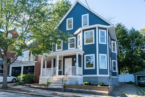 12 University Ave, Providence, RI, 02906-4122 | Card Image