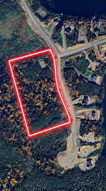 Land in Whitbourne