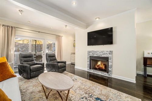 8 Alston Pl Ne, Atlanta, GA, 30324-2858 | Card Image