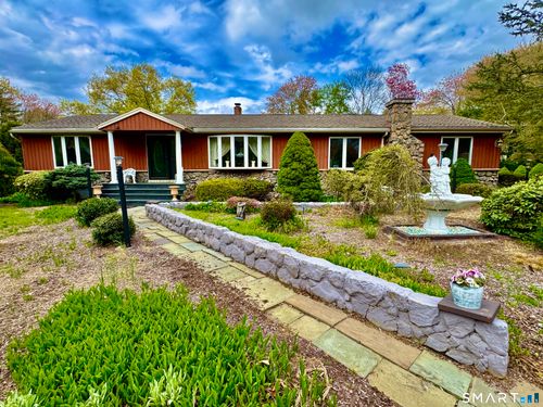 22 Larkspur Dr, Trumbull, CT, 06611-4652 | Card Image