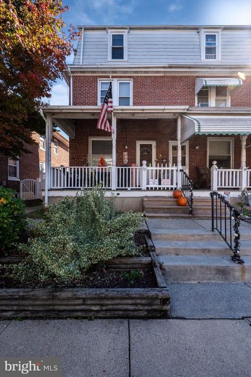 37 N Wyomissing Ave, READING, PA, 19607-1851 | Card Image
