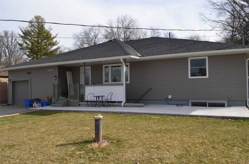 main-fl-unit-20437 Yonge Street, East Gwillimbury, ON, L9N1N8 | Card Image