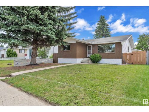 6307 20 Ave Nw, Edmonton, AB, T6L1M3 | Card Image