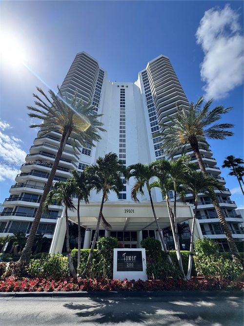 1005-19101 Mystic Pointe Dr, Aventura, FL, 33180-4516 | Card Image