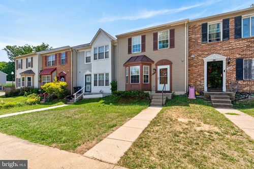 1806 Ryderwood Ct, Landover, MD, 20785-3977 | Card Image