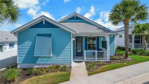357 Conch Key Ln, Lady Lake, FL, 32159-5009 | Card Image