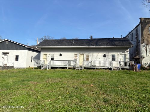 825-825 Siluria St, Harriman, TN, 37748 | Card Image