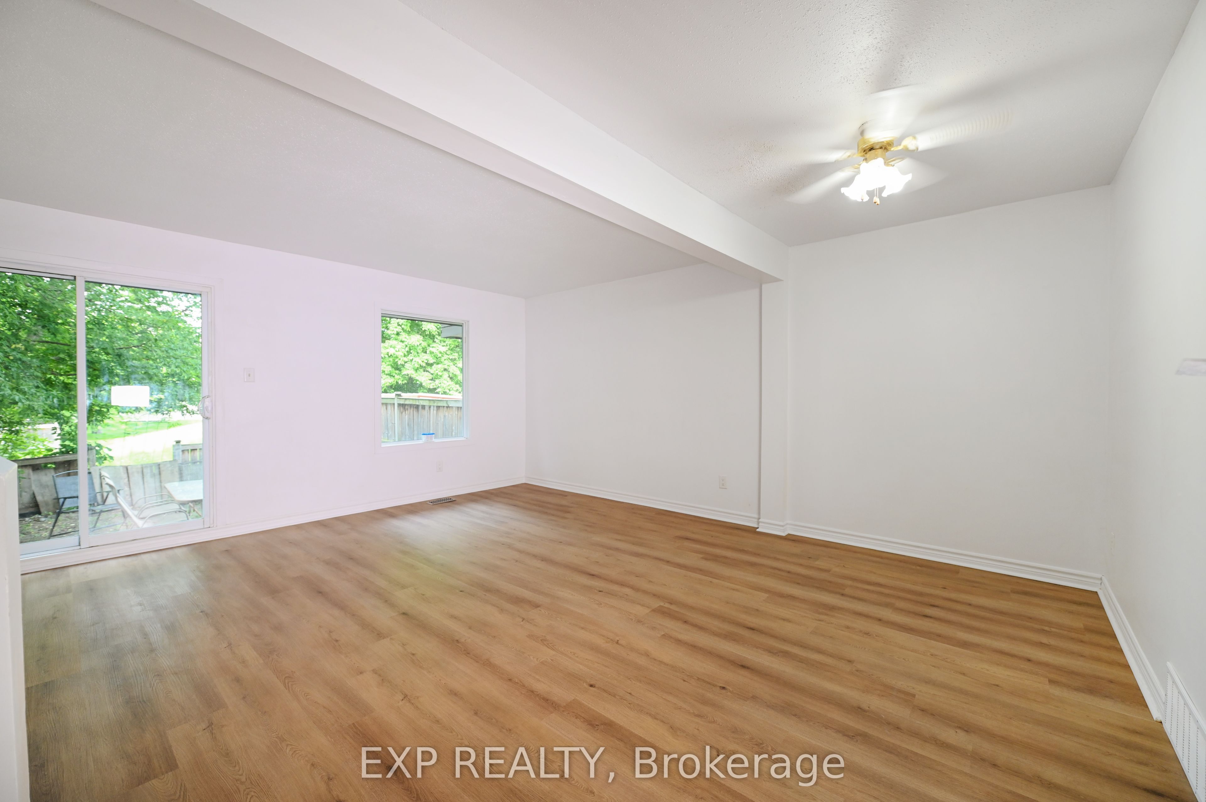 Residential Lease in Blossom Park - Airport and Area 3