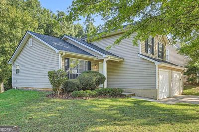 3855 Cedar Trace Court, House other with 3 bedrooms, 2 bathrooms and 2 parking in Ellenwood GA | Image 2