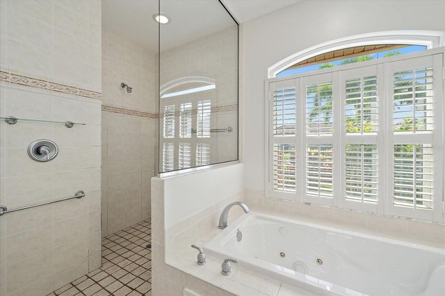5584 Eastwind Dr, House other with 3 bedrooms, 2 bathrooms and null parking in SARASOTA FL | Image 22