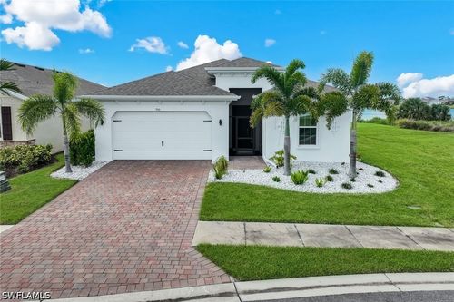 950 Stonewater Lake Ter, CAPE CORAL, FL, 33993-4543 | Card Image