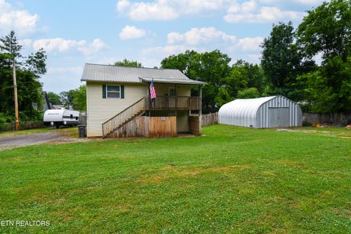 111 Freemont Cir, Maryville, TN, 37804-2906 | Card Image