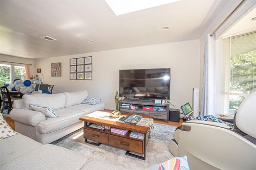 36 Middle Ln, Jericho, NY, 11753-2236 | Card Image