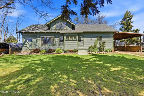 721 Blaine Rd, Granger, WA, 98932 | Card Image