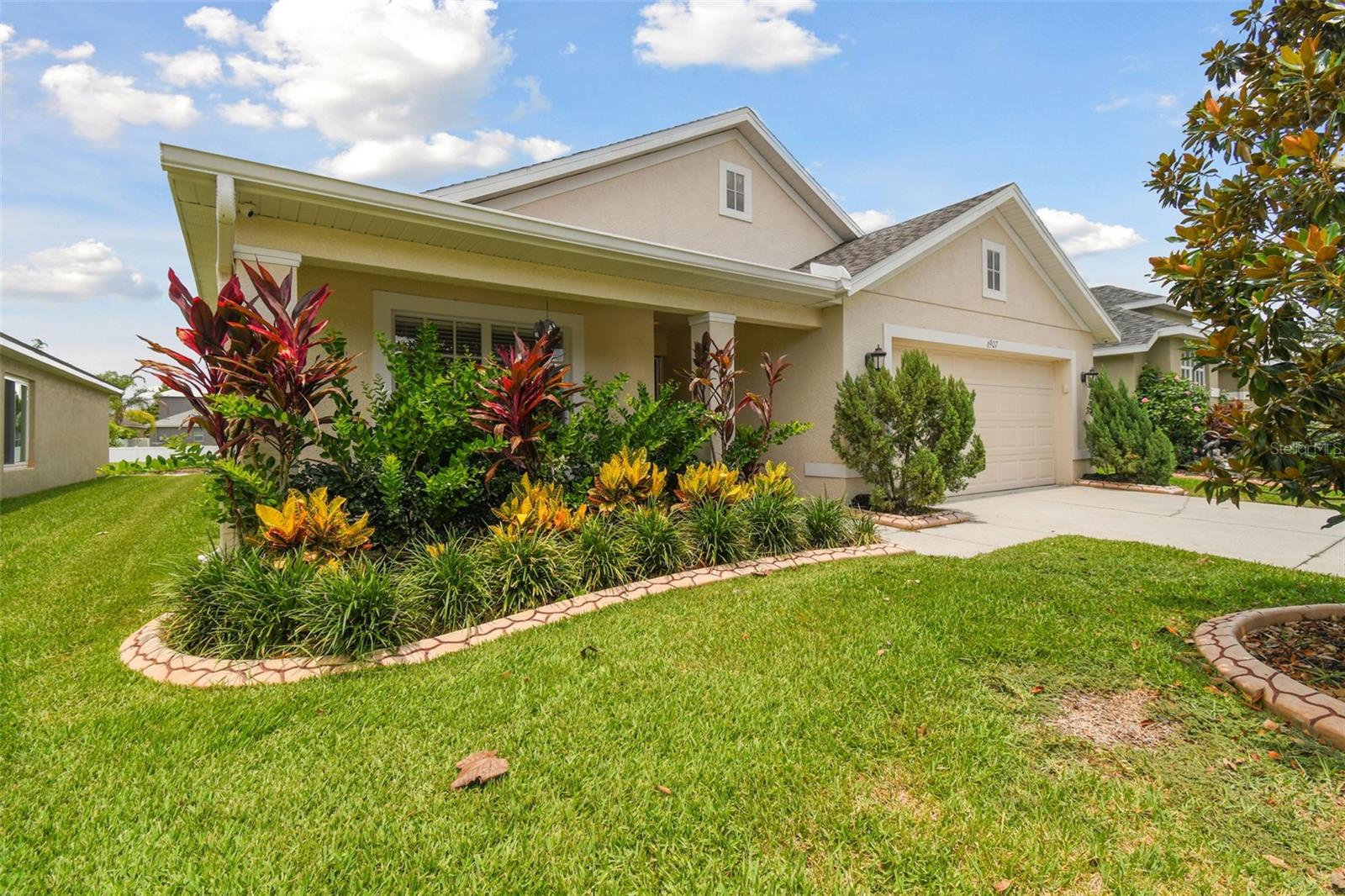 Runner Oak Dr, Wesley Chapel, FL 33545