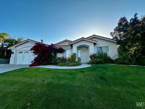 5710 Steelhead Dr, Bakersfield, CA, 93306-7345 | Card Image