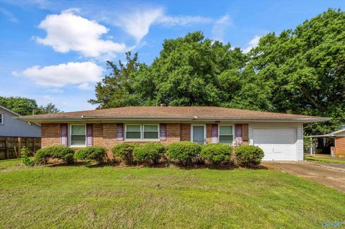 2119 Windover Drive Ne, Huntsville, AL, 35811 | Card Image