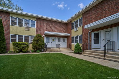 183-183 Farber Dr, West Babylon, NY, 11704-5142 | Card Image