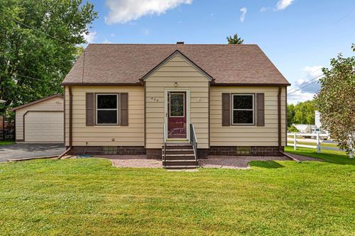 420 Aspen Ave N, New Richland, MN, 56072-1102 | Card Image