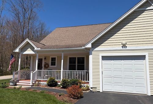 92-92 Virginia Dr, Rochdale, MA, 01542-1233 | Card Image