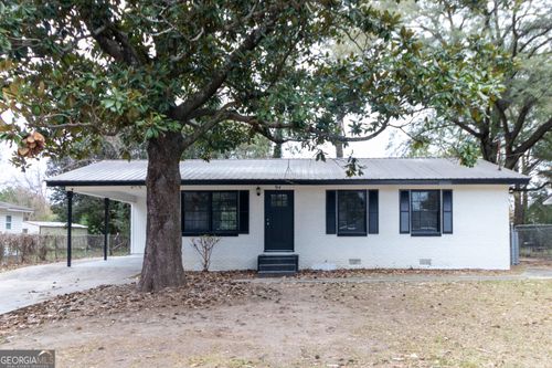 94 Ravenwood Way, Warner Robins, GA, 31093-2215 | Card Image