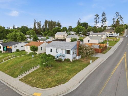 891 S Hofstetter St, Colville, WA, 99114-3429 | Card Image