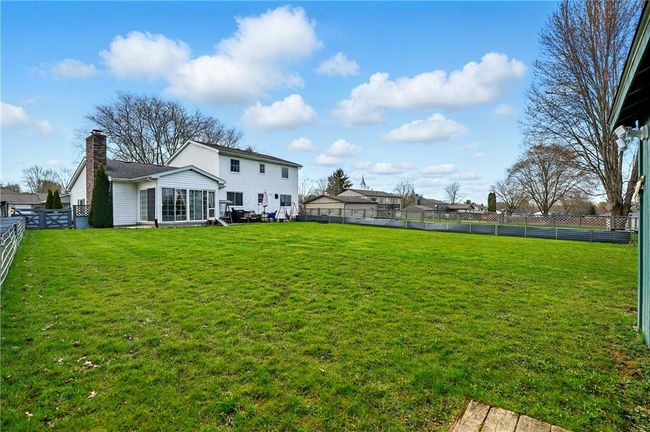3690 Clearview Dr, House other with 5 bedrooms, 4 bathrooms and 2 parking in Hermitage PA | Image 7