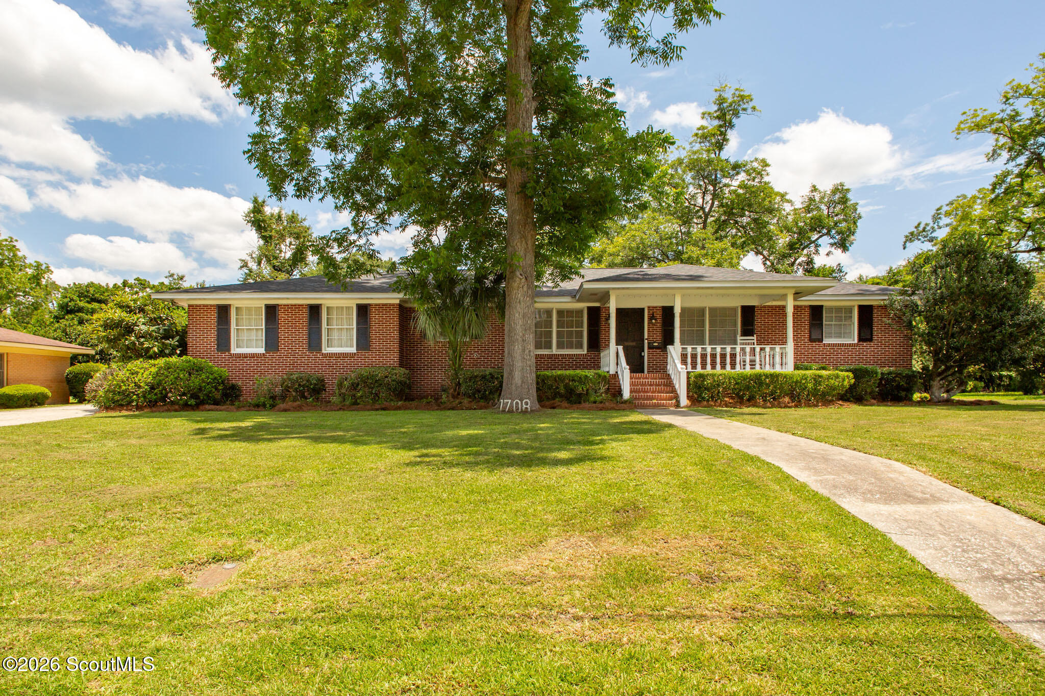 Residential in Waycross
