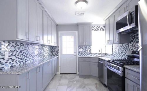 145 Main Street, South River, NJ, 08882 | Card Image