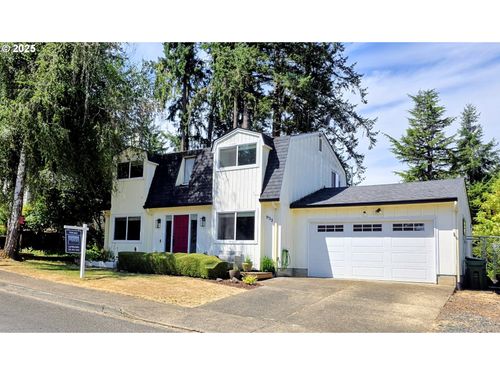 933 S U St, Cottage Grove, OR, 97424-1956 | Card Image