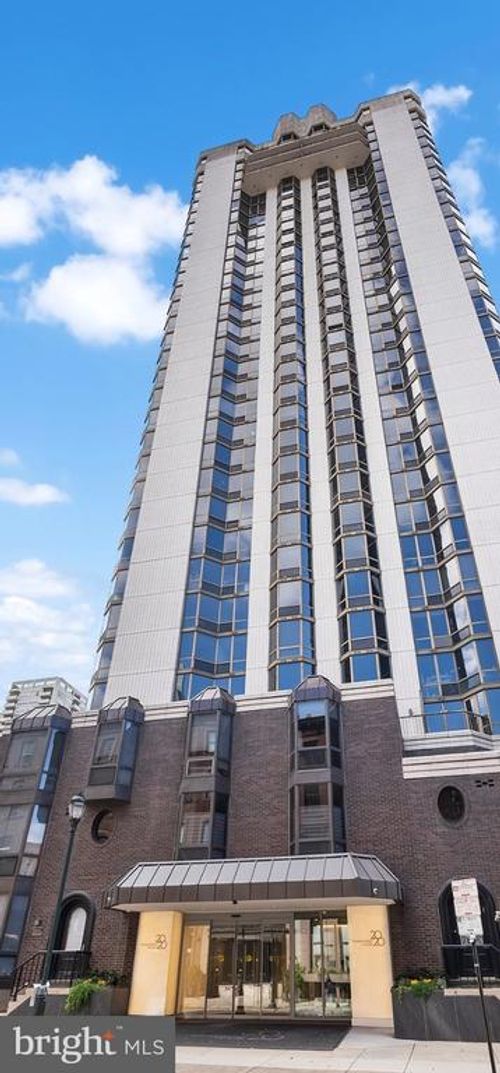 7m-2018-2032 Walnut Street, PHILADELPHIA, PA, 19103 | Card Image