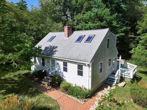 15 Leonard Ave, Assonet, MA, 02702-1213 | Card Image