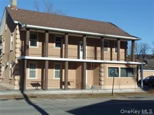 1-90 Sullivan St, Wurtsboro, NY, 12790-8226 | Card Image