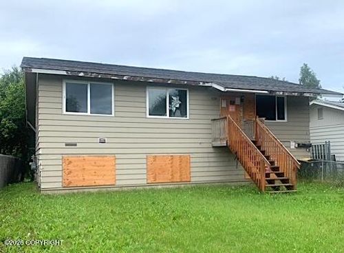628 Mumford St, Anchorage, AK, 99508-1121 | Card Image