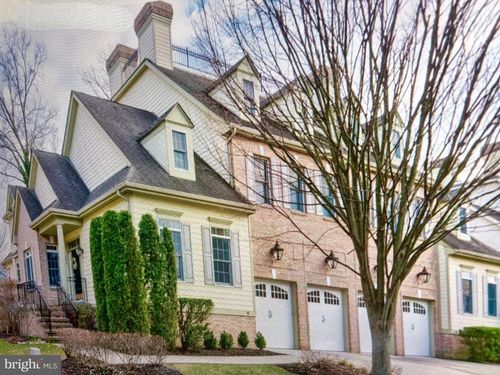 8 Collins Mill Ct, MOORESTOWN, NJ, 08057-2438 | Card Image