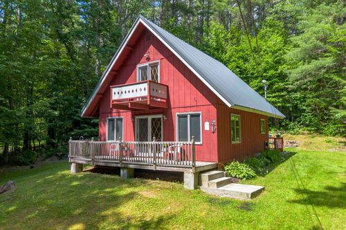 180 Debbie Higgins Ln, Wardsboro, VT, 05355 | Card Image