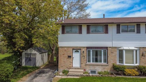 40 Culver Crt, London, ON, N5V3E8 | Card Image