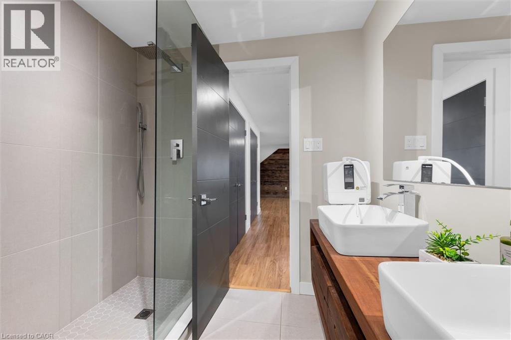 Residential in Stoney Creek 5