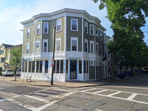 293 Cypress St, Brookline, MA, 02445-7047 | Card Image