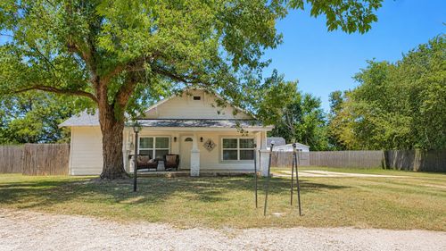 200 S Mimosa St, Paradise, TX, 76073-2602 | Card Image