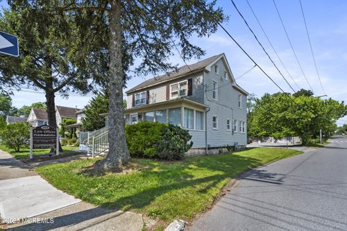 369 N Main St, Barnegat, NJ, 08005-2438 | Card Image