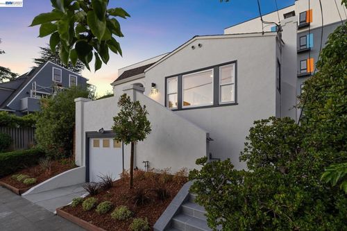 3039 Halcyon Ct, Berkeley, CA, 94705-1913 | Card Image