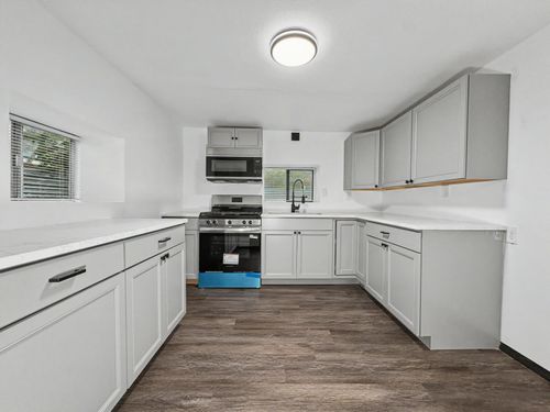 2800 Duranes Rd Nw, Albuquerque, NM, 87104-2734 | Card Image