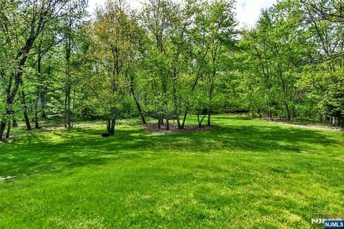 962 Arapaho Trl, Franklin Lakes, NJ, 07417-2258 | Card Image