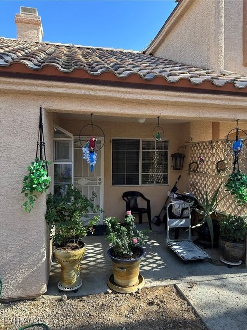 101-1600 N Torrey Pines Drive, Las Vegas, NV, 89108 | Card Image
