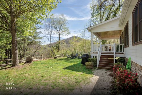 205 Blue Stone Trl, Glenville, NC, 28736-6527 | Card Image