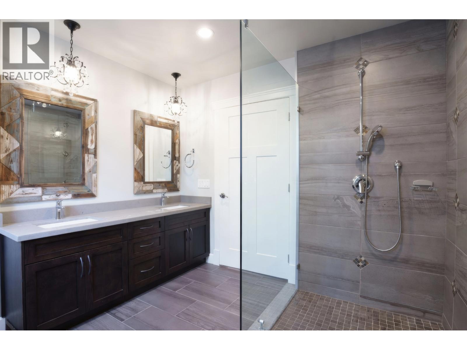 Residential in Maple Ridge 5