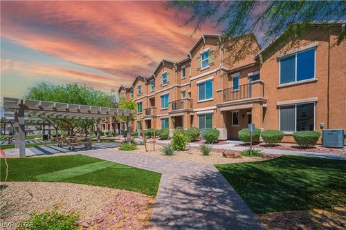 5183 Silica Chalk Ave, Las Vegas, NV, 89115-2907 | Card Image