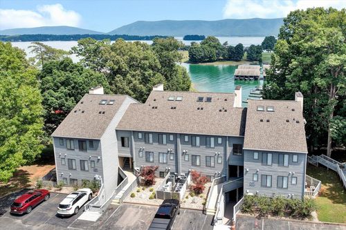 unit-404-290 Sailors Cove Dr, Moneta, VA, 24121-4307 | Card Image