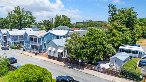 24 Hanover St, Charleston, SC, 29403-5515 | Card Image